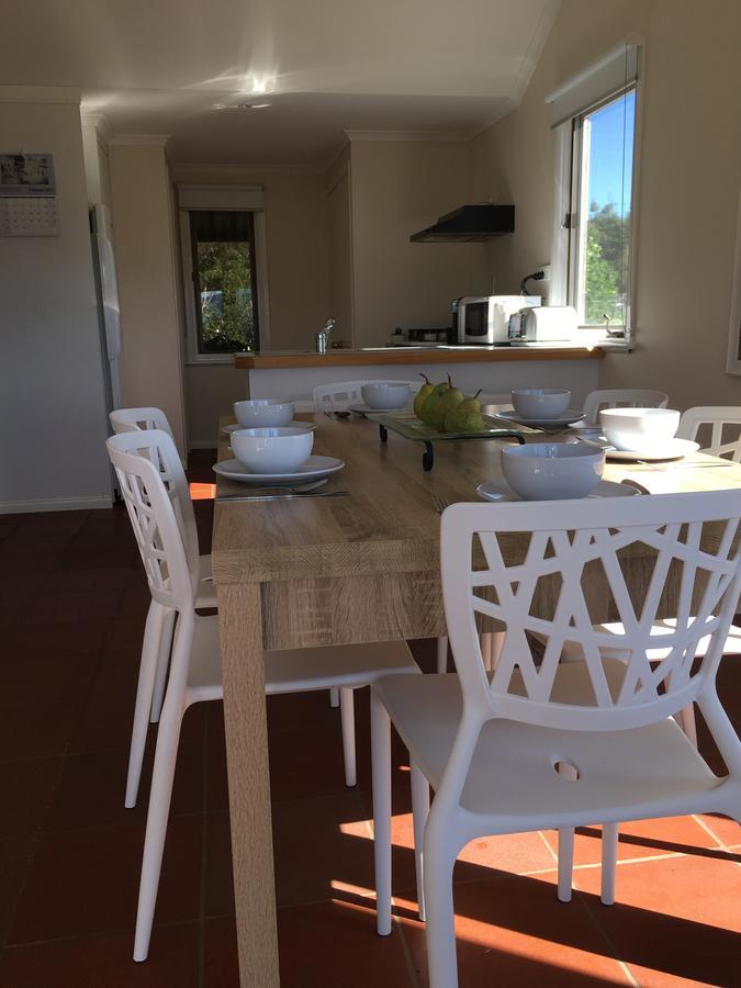 Rosewhite House Acomodação com café da manhã Myrtleford Exterior foto