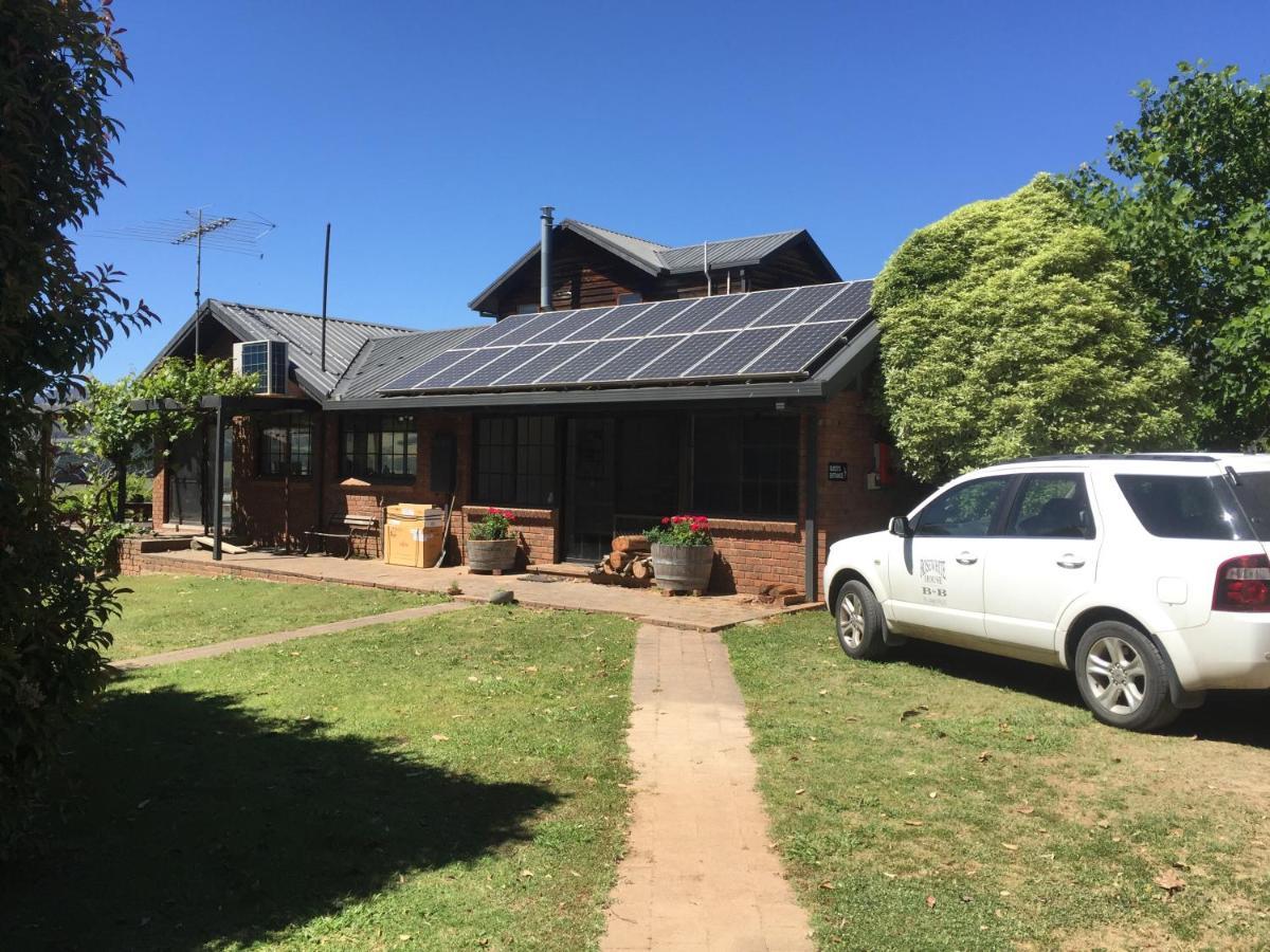 Rosewhite House Acomodação com café da manhã Myrtleford Exterior foto